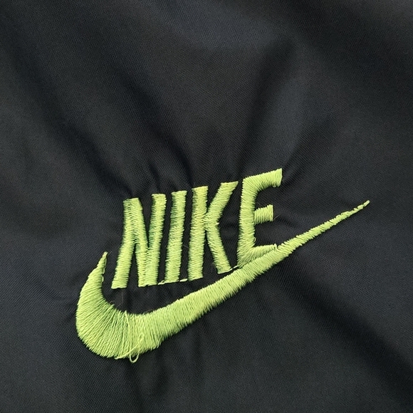 Vintage Navy and Purple Nike Medium Men's Windbreaker Jacket Rn#56323 - Picture 8 of 13